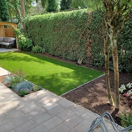 Boshuis Met Grote Tuin I Vakantiepark Met Zwembad Hoenderloo Exterior photo