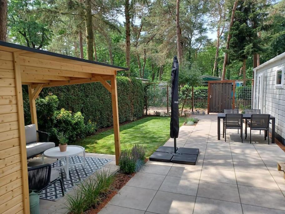 Boshuis Met Grote Tuin I Met Zwembad Hoenderloo