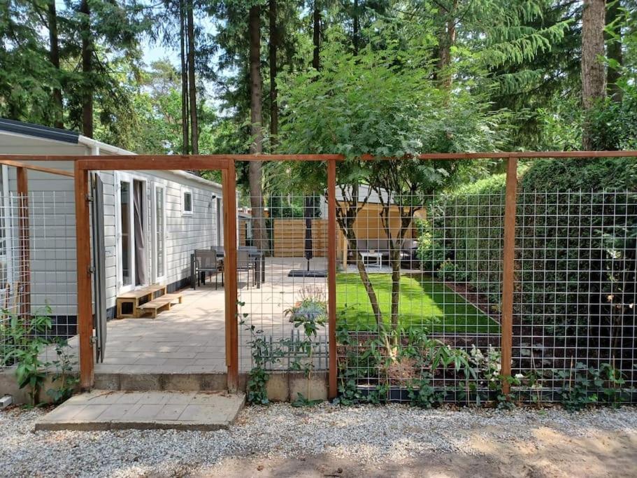 Boshuis Met Grote Tuin I Met Zwembad Holiday home *