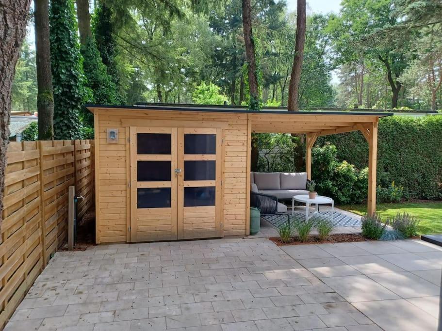 Boshuis Met Grote Tuin I Met Zwembad * Hoenderloo
